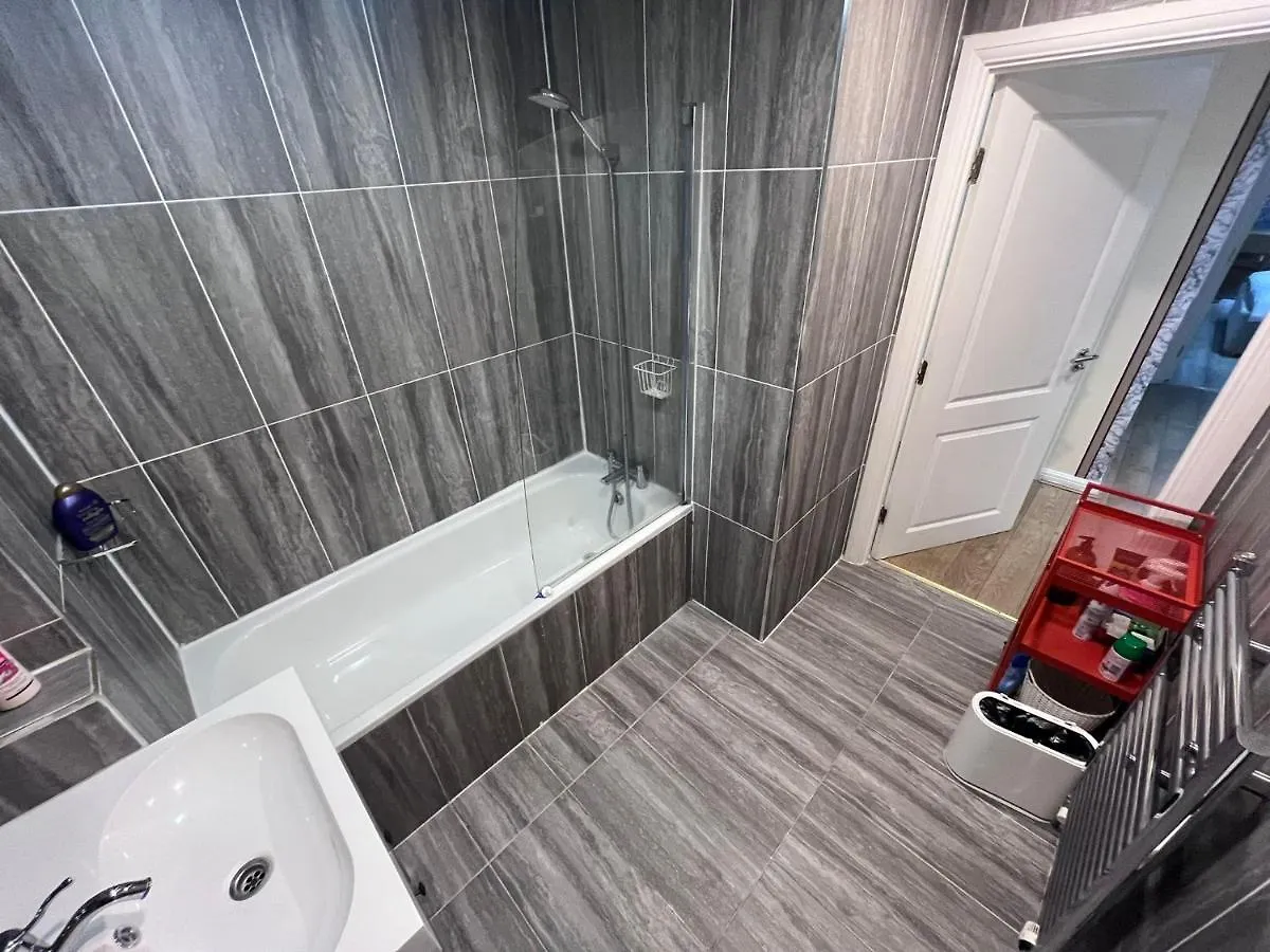 Rooms Near Canary Wharf London
