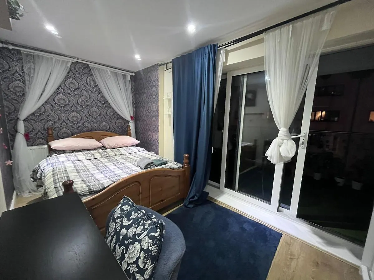 Rooms Near Canary Wharf London 0*,  United Kingdom